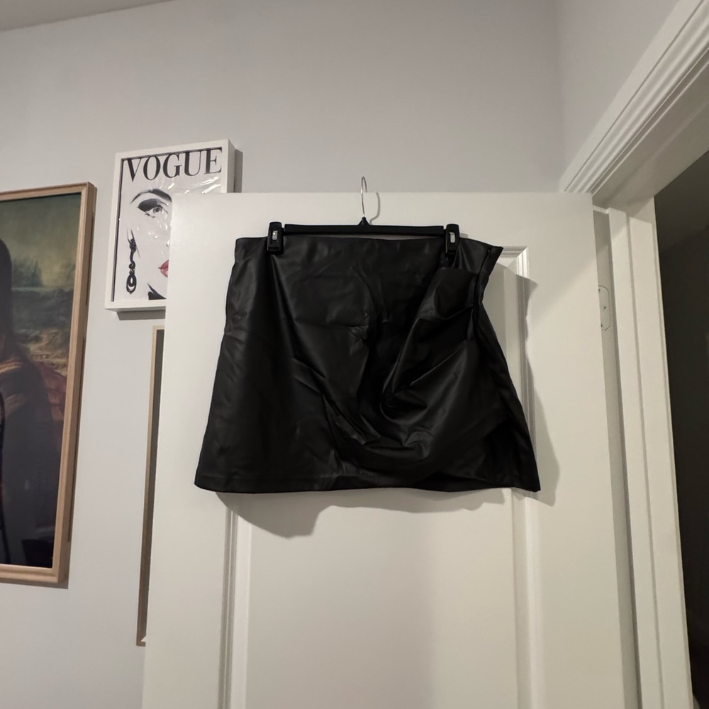 Showpo Black Mini Skirt